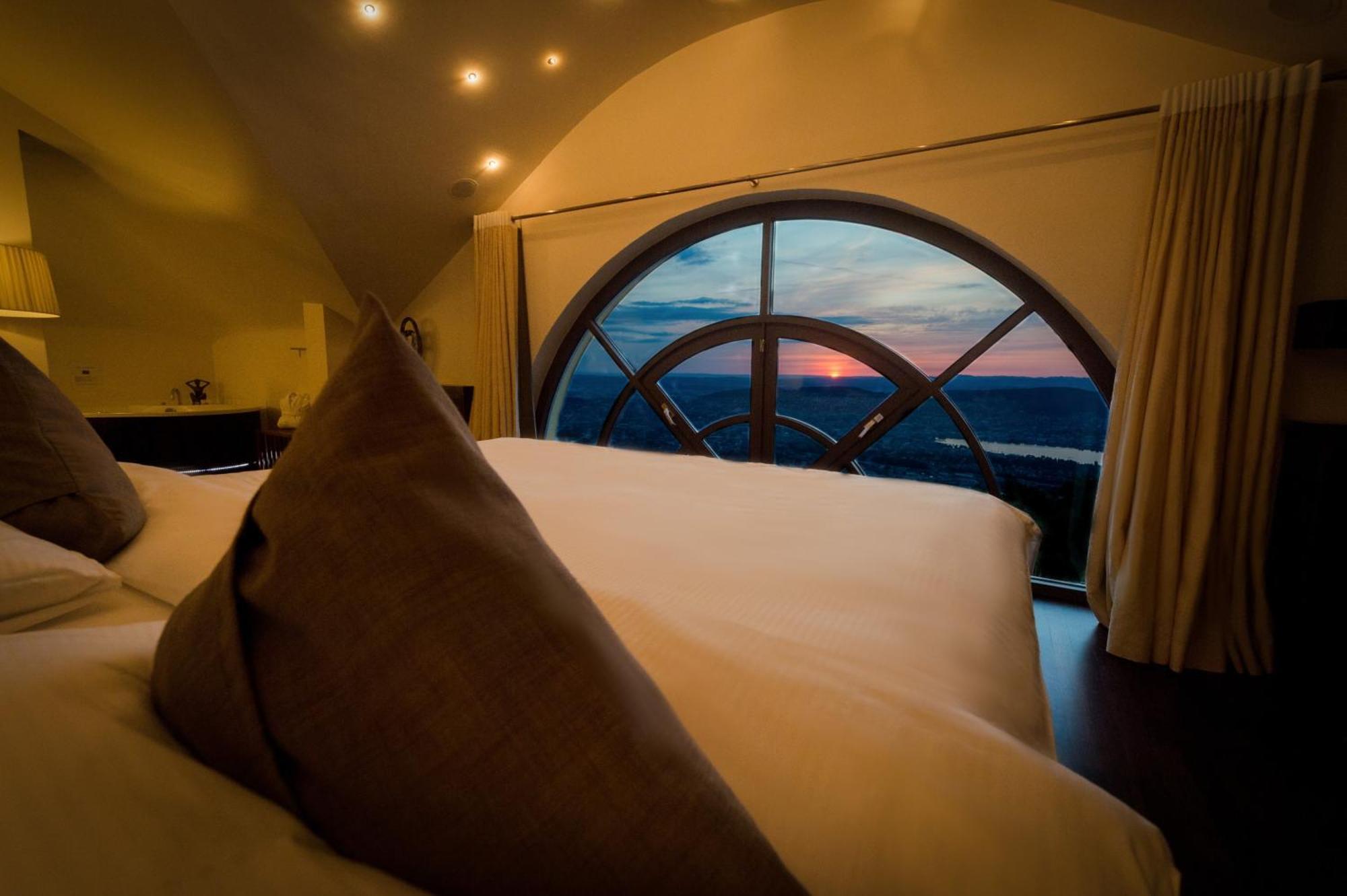 Hotel Uto Kulm Car-Free Hideaway In Zurich Bonstetten Oda fotoğraf